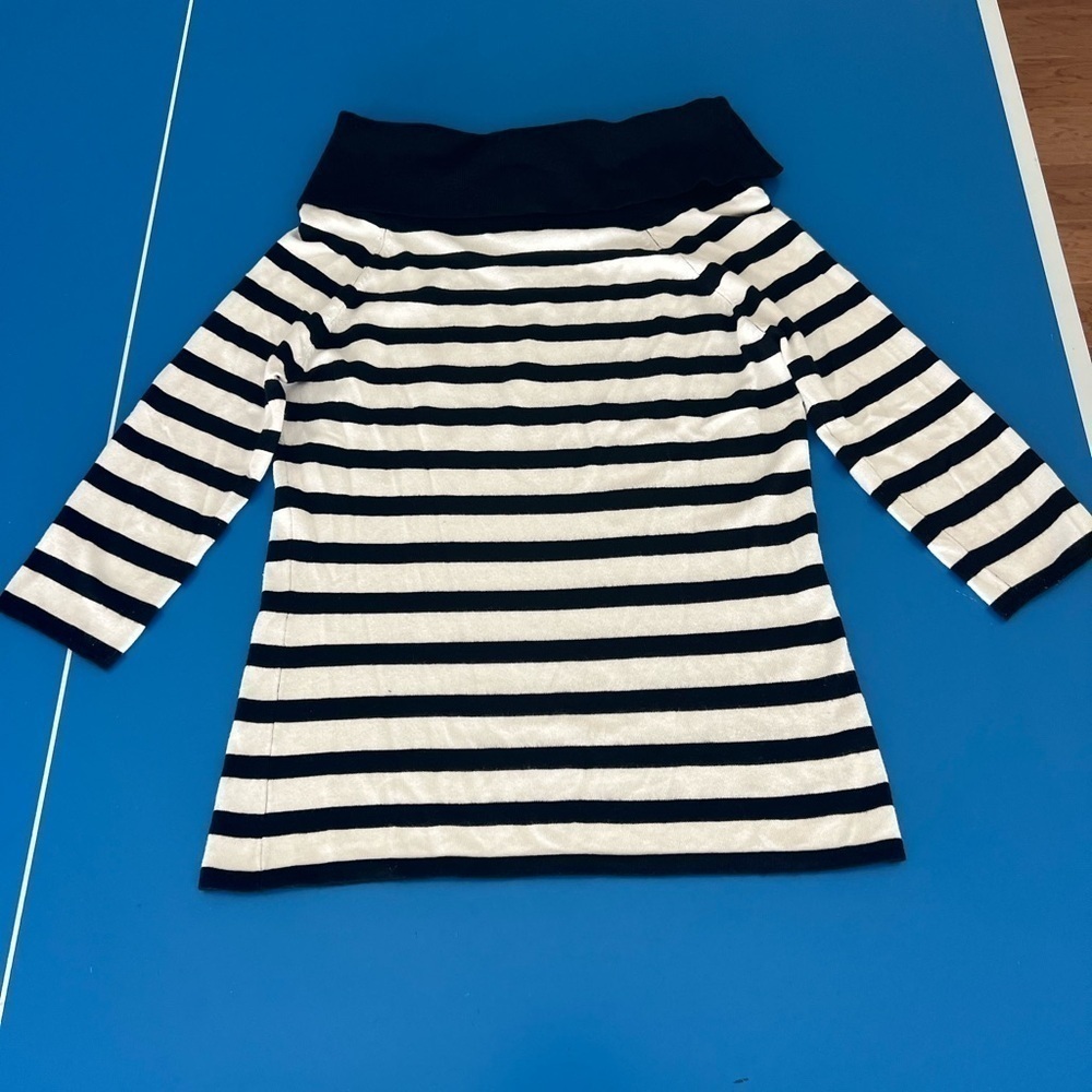 - J’Envie Off The Shoulder Top. Size S. Great Condition.